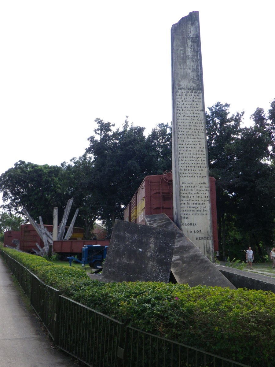 Monumento A Los Combatientes04.jpg